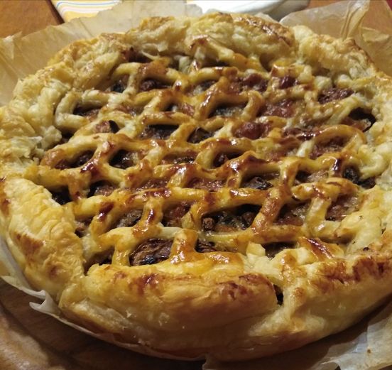 Torta Salata Rustica con pancetta e provola