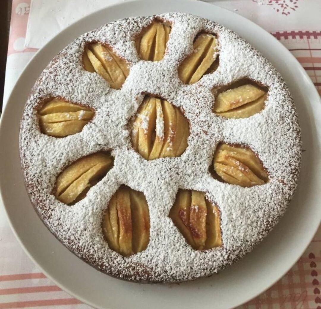 Torta della nonna blitz di mele