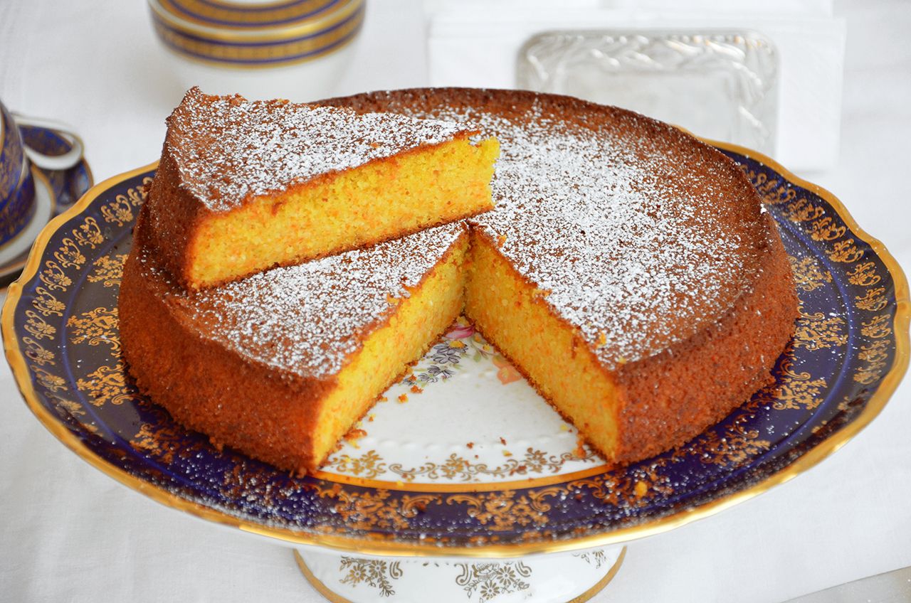 Torta di mandorle e carote